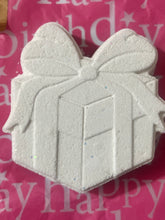 Load image into Gallery viewer, Ladies Birthday Box (June)