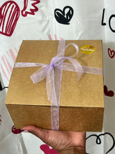 Load image into Gallery viewer, Ladies Birthday Box (Feb &amp; Jan)
